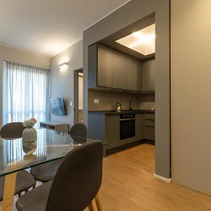 https://beplace-apartments-in-primaticcio.italymilanhotels.net